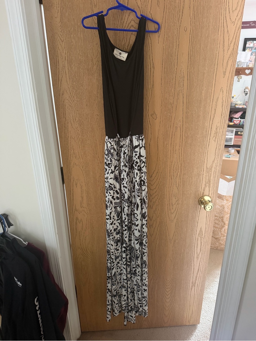 Sleeveless Black Bodice Floral Print Maxi Dress